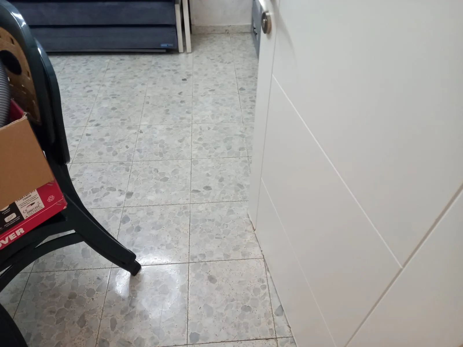 ניקוי אבנית מרצפות